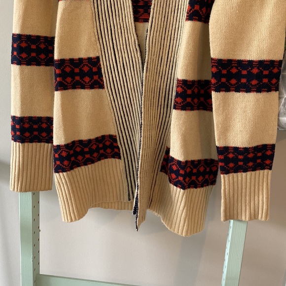 Francesca’s Collection Sweater Cardigan - Picture 3 of 9